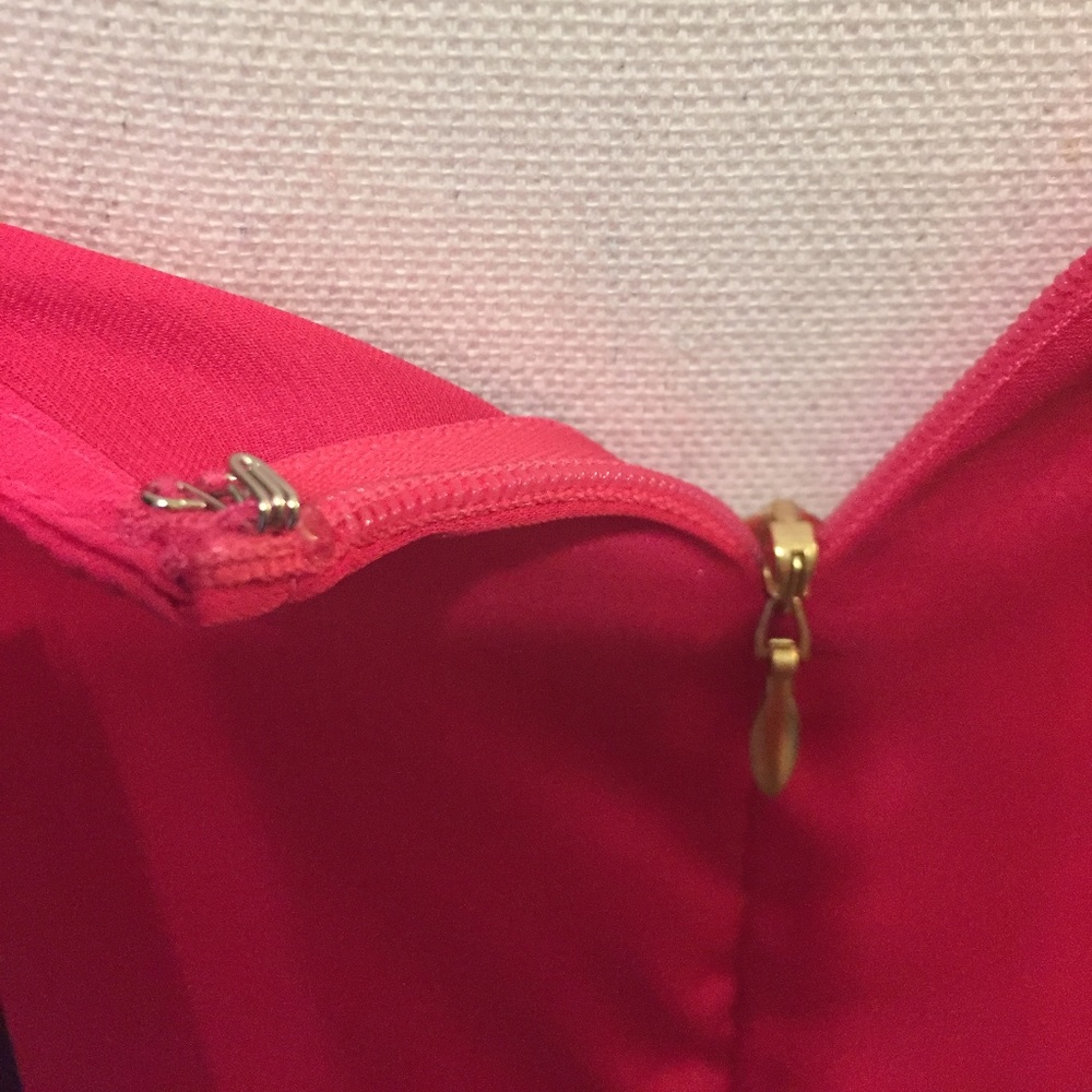 NWT Express Draped Top 2 looks in 1 - So Cute - Picture 8 of 8